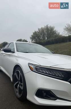 Седан Honda Accord 2022 в 