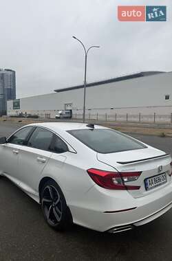 Седан Honda Accord 2022 в 