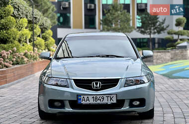 Седан Honda Accord 2004 в Киеве