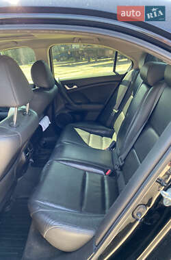 Седан Honda Accord 2012 в 