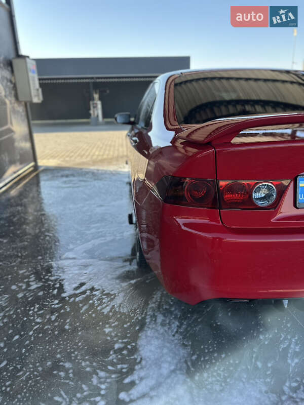 Седан Honda Accord 2004 в Виннице