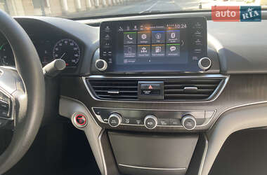 Седан Honda Accord 2019 в 