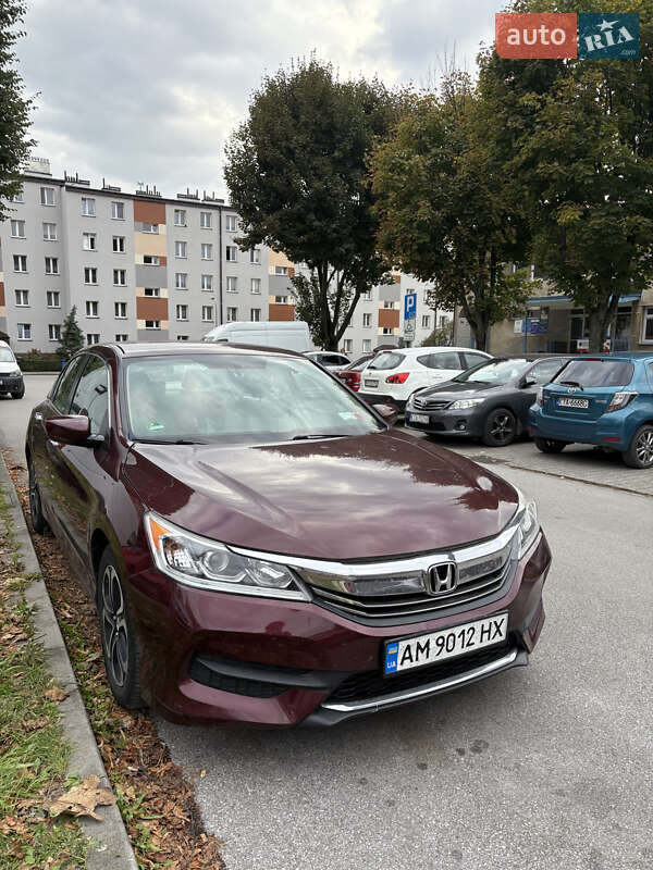 Седан Honda Accord 2017 в Киеве фото 4 Седан Honda Accord 2017 в Киеве