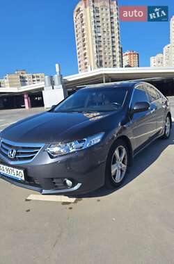 Седан Honda Accord 2011 в Києві