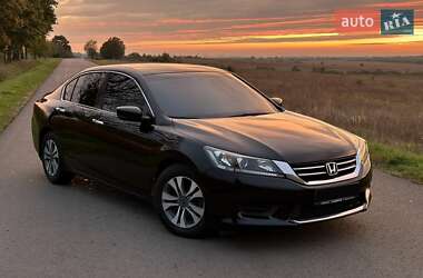 Седан Honda Accord 2015 в Мукачевому