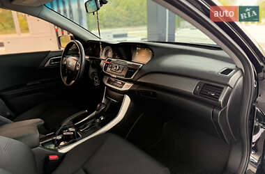 Седан Honda Accord 2014 в 