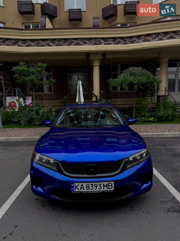 Купе Honda Accord 2013 в Києві