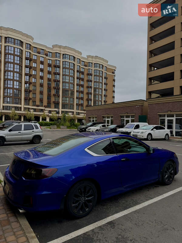 Купе Honda Accord 2013 в Києві