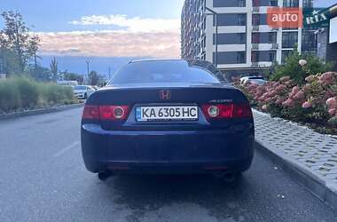 Седан Honda Accord 2004 в Киеве