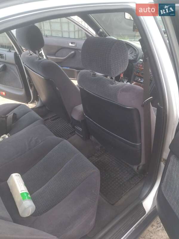 Седан Honda Accord 1998 в Тернополе