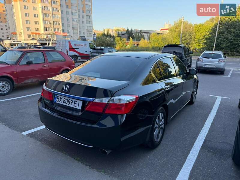 Седан Honda Accord 2014 в Хмельницькому фото 4 Седан Honda Accord 2014 в Хмельницькому
