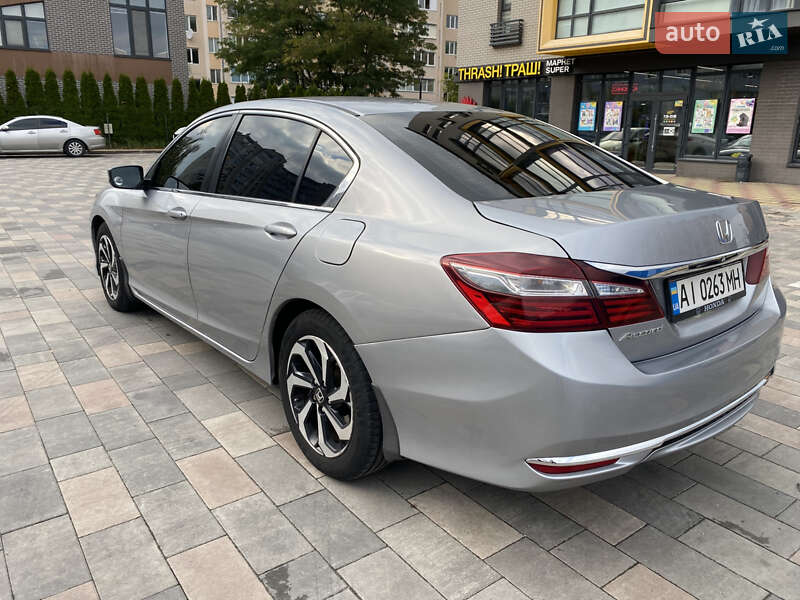 Седан Honda Accord 2017 в Києві