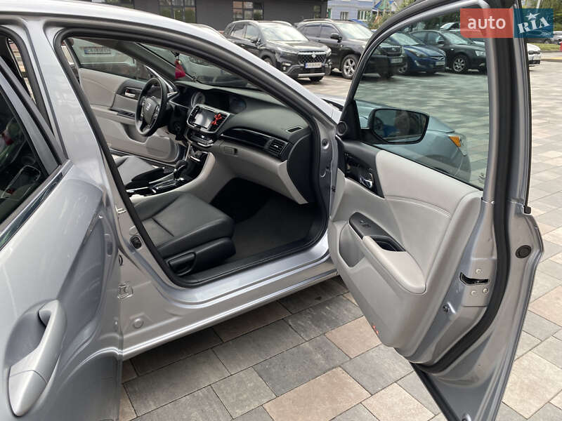 Седан Honda Accord 2017 в Києві
