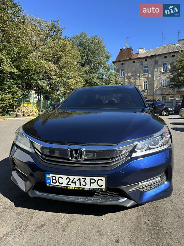 Седан Honda Accord 2016 в Львові