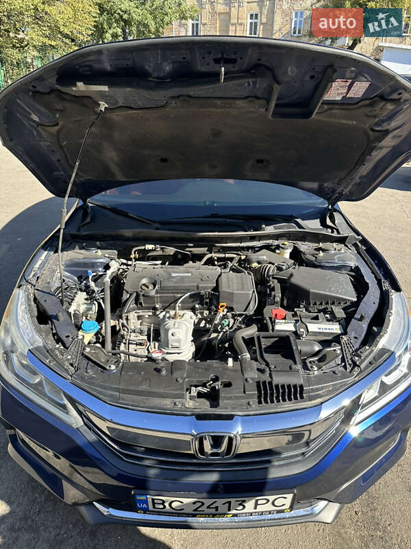 Седан Honda Accord 2016 в Львові