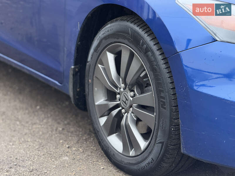 Купе Honda Accord 2011 в Ивано-Франковске