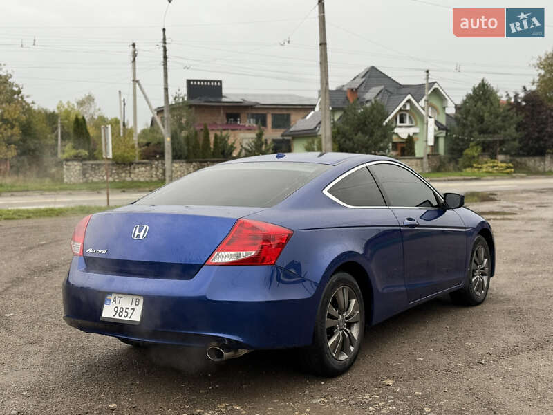 Купе Honda Accord 2011 в Ивано-Франковске