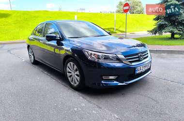 Седан Honda Accord 2015 в 