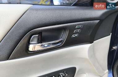 Седан Honda Accord 2015 в 