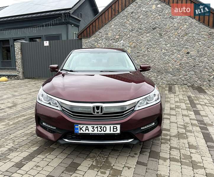Седан Honda Accord 2017 в Киеве