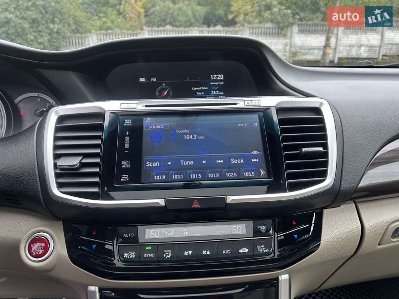 Седан Honda Accord 2017 в Киеве