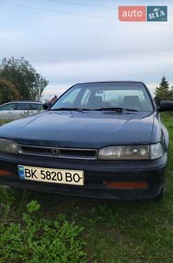 Седан Honda Accord 1993 в Рівному