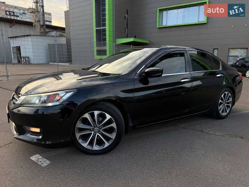 Седан Honda Accord 2015 в Кривому Розі