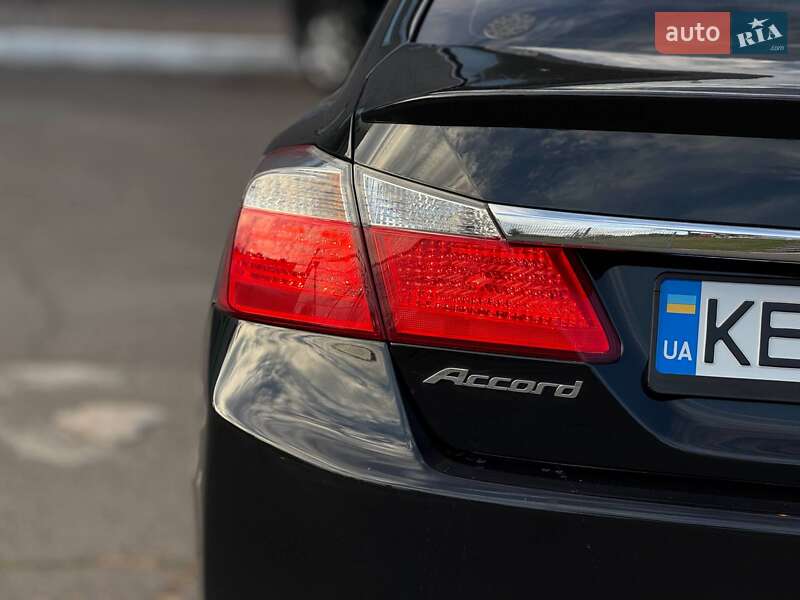 Седан Honda Accord 2015 в Кривому Розі
