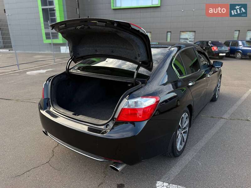 Седан Honda Accord 2015 в Кривому Розі