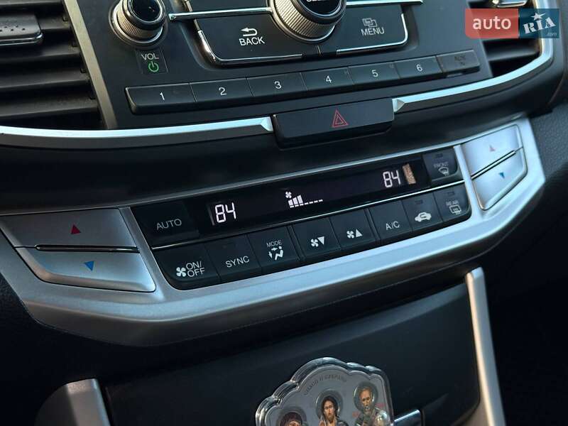 Седан Honda Accord 2015 в Кривому Розі