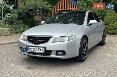Седан Honda Accord 2003 в  фото 30 Седан Honda Accord 2003 в