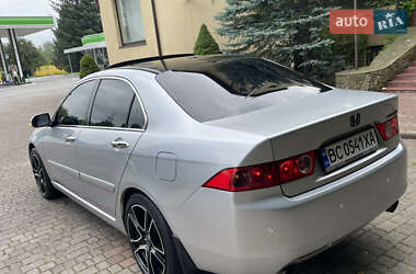 Седан Honda Accord 2003 в  фото 39 Седан Honda Accord 2003 в