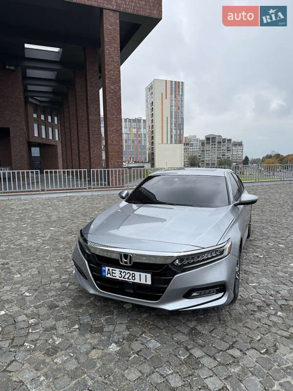 Седан Honda Accord 2018 в Дніпрі