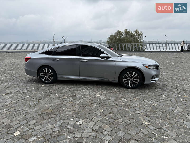 Седан Honda Accord 2018 в Дніпрі