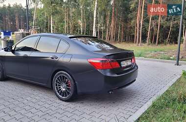 Седан Honda Accord 2013 в 