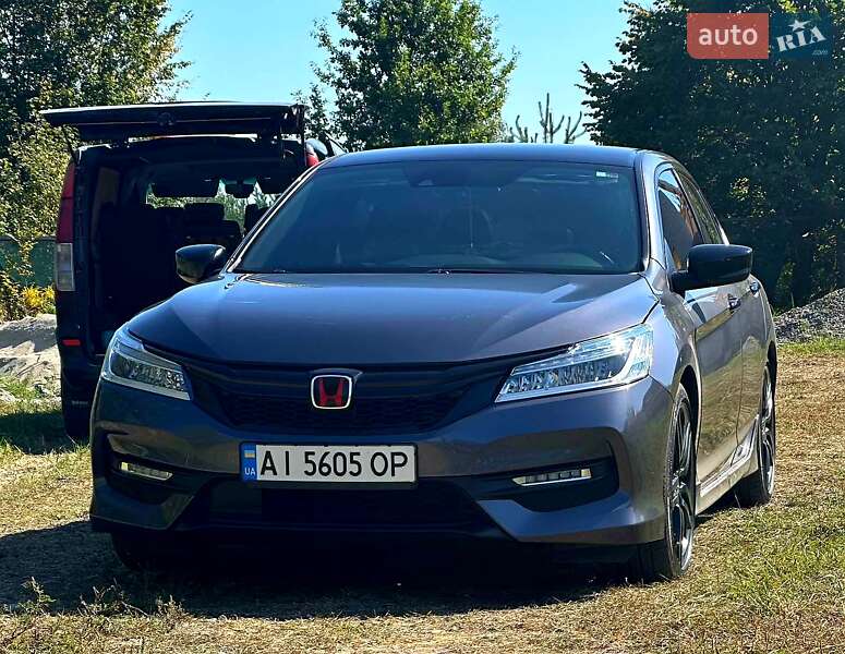 Седан Honda Accord 2015 в Вишневом