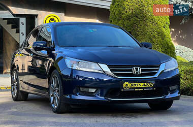 Седан Honda Accord 2015 в Львове