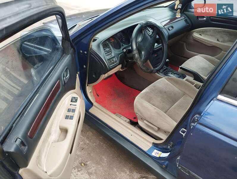 Седан Honda Accord 2000 в Бердичеве