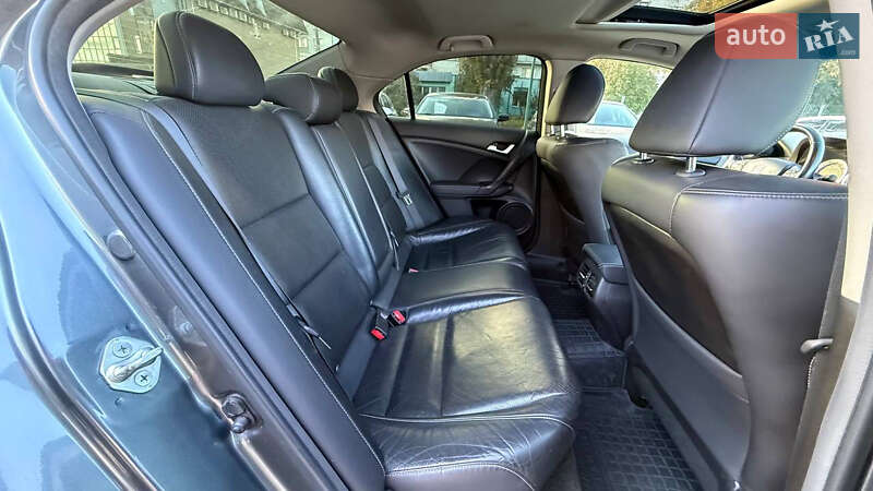 Седан Honda Accord 2012 в Бердичеве