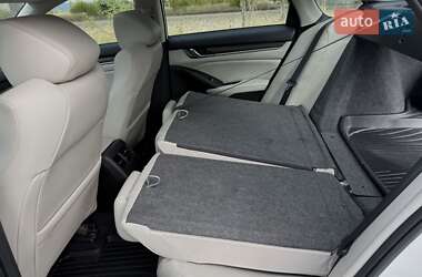 Седан Honda Accord 2018 в 