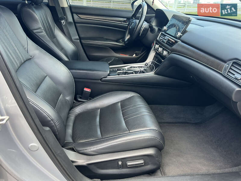 Седан Honda Accord 2018 в Києві