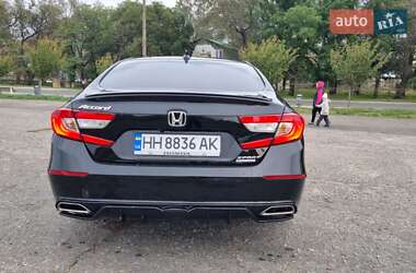 Седан Honda Accord 2022 в 
