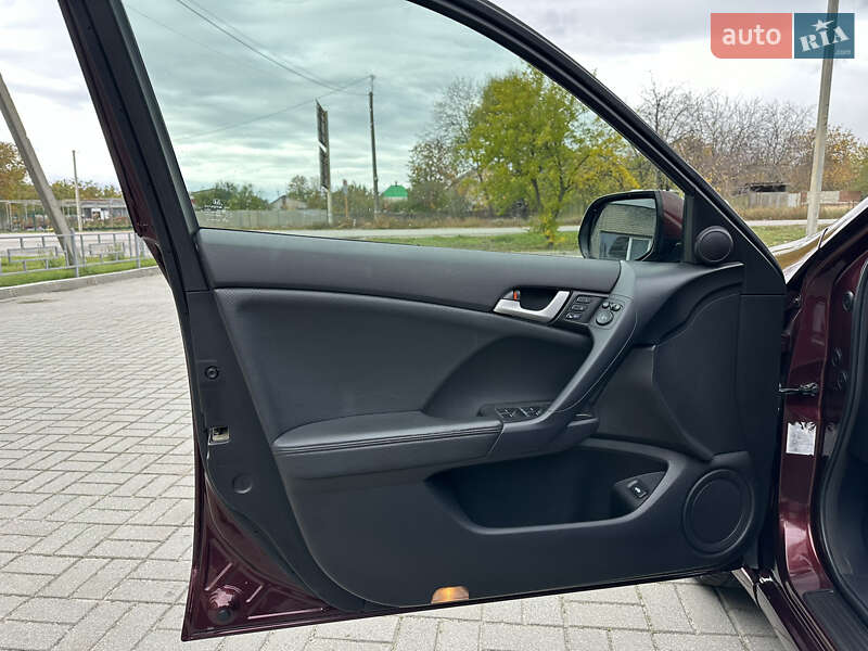 Седан Honda Accord 2010 в Харькове