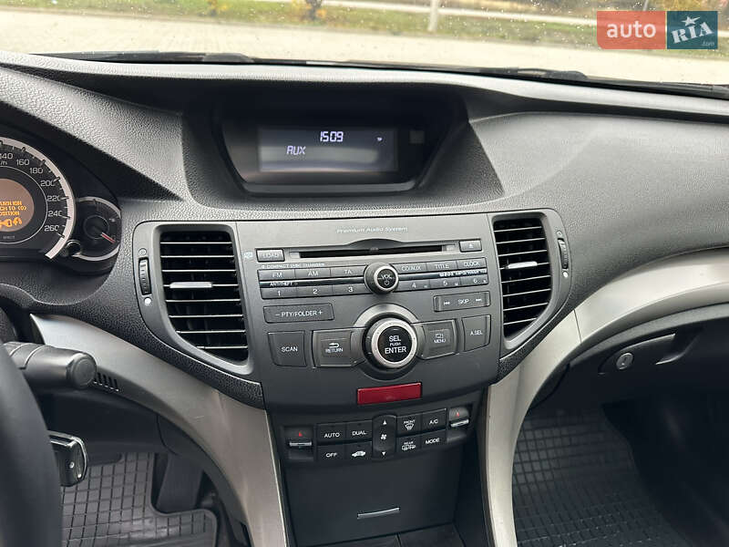 Седан Honda Accord 2010 в Харькове