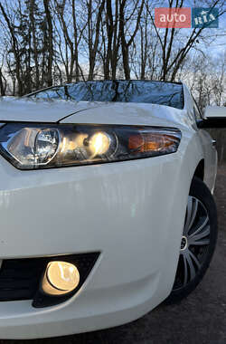 Универсал Honda Accord 2010 в 