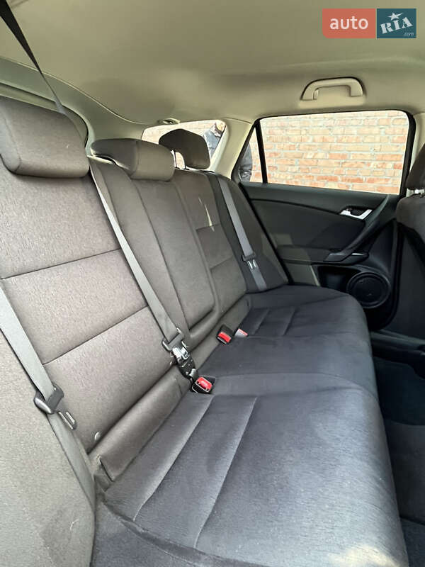 Универсал Honda Accord 2010 в Львове