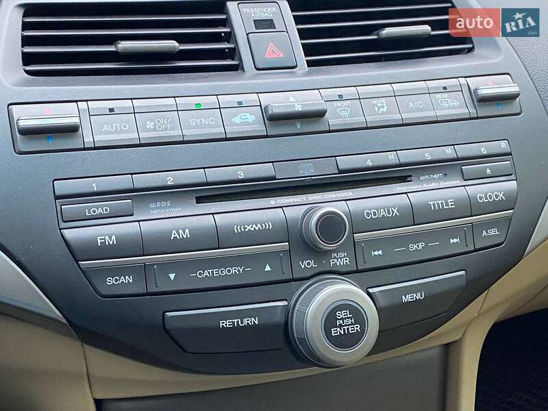 Купе Honda Accord 2011 в Киеве