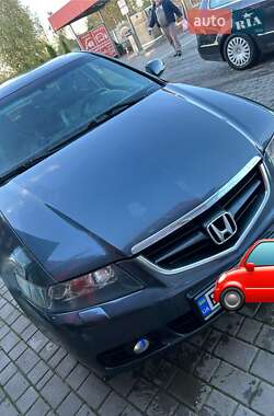 Седан Honda Accord 2004 в Олевске