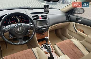 Седан Honda Accord 2006 в  фото 14 Седан Honda Accord 2006 в