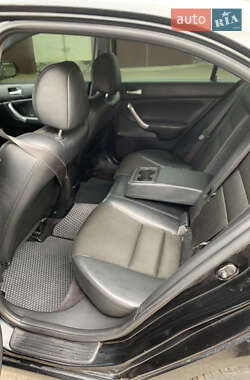 Седан Honda Accord 2005 в 